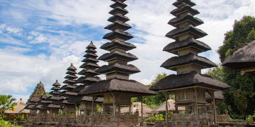 Bali: Tanah Lot Temple Sunset Kecak & Fire Dance Show Ticket - Choosing between the ticket options