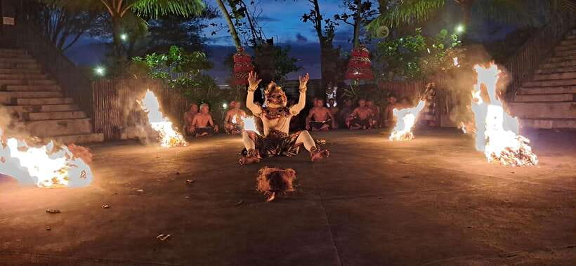 Bali: Tanah Lot Temple Sunset Kecak & Fire Dance Show Ticket - Who will enjoy this Tanah Lot experience?