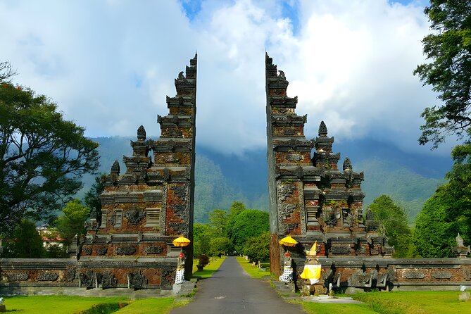 Bali Tour: The Best Way to Explore The Highlight of Bali - Tanah Lot for the coastal finish