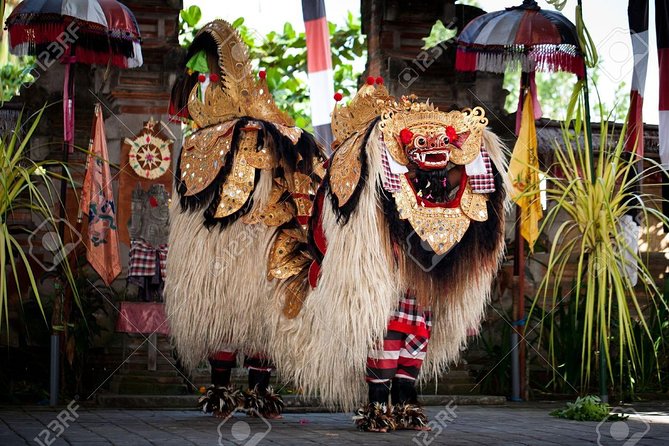 Bali Traditional Dance, Waterfall and Hindu temple with lunch - Starting with the Barong and Kris dance