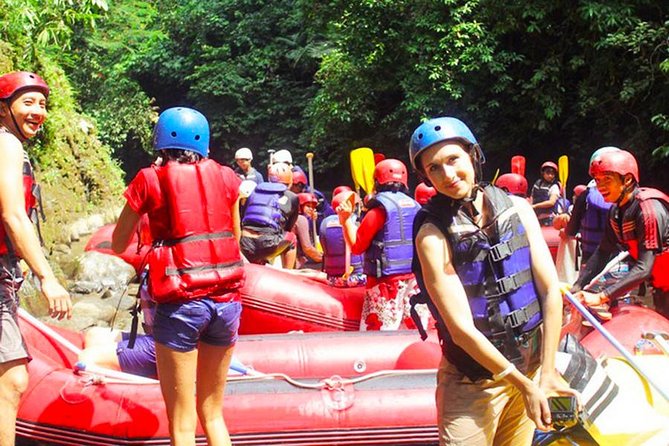 Bali Ubud Ayung River Rafting with Lunch - The river setting and the social side