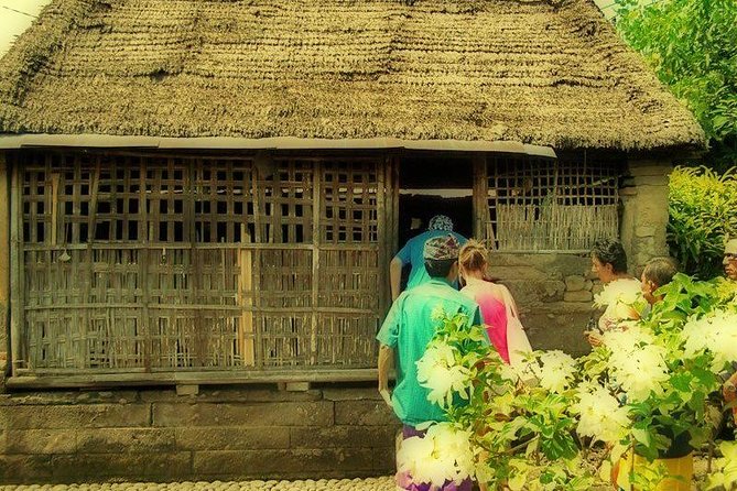 Bali Ubud & Kintamani Volcano Tour -All Inclusive - Batuan Temple and Bali’s carved gateways