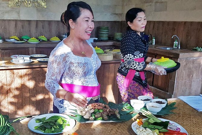 Bali Ubud Paon Cooking Class - Start at the Ubud Traditional Market