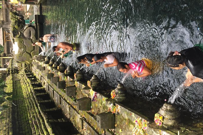 Bali Ubud Tour - Cooling off at Tegenungan Waterfall