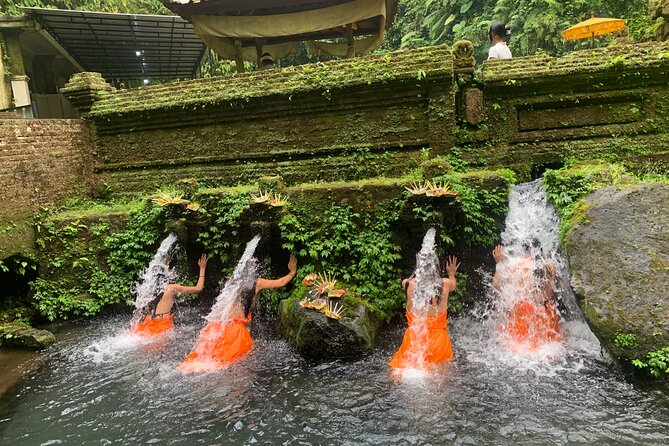Bali: Water Purification at Pura Mengening - Who will appreciate this ritual most