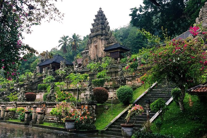 Bali Waterfalls and Temples Tour - Temesi Waterfall and the appeal of a quieter first stop