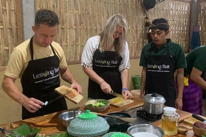 Balinase Cooking Class and Private Ubud Day Tour - What private transport changes