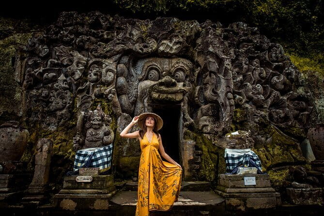 Banyumala Waterfall, Jatiluwih, Ulun Danu and Tanah Lot tours - Banyumala Twin Waterfalls and the cold swim