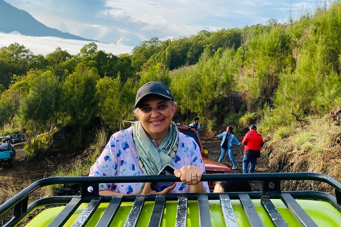 Batur Volcano Sunrise And Black Lava Jeep Adventure Tour - Coffee and a breakfast box after the climb