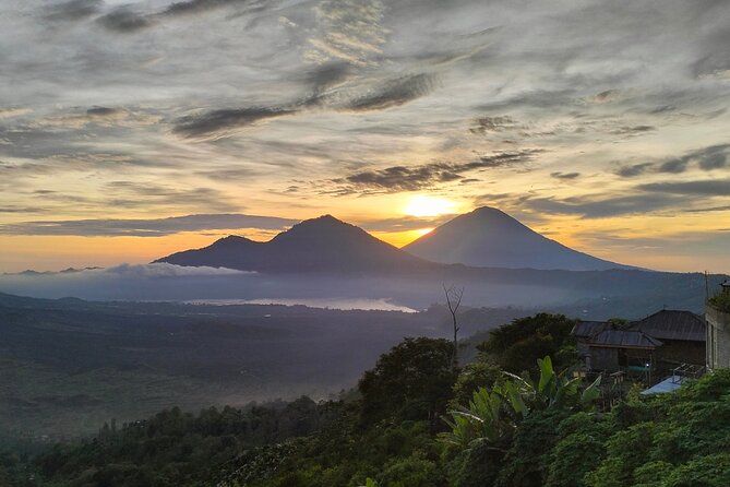 Batur Volcano Sunrise Trekking, Rice Teracce & Bali Coffee Plantation Tour - Leaving Seminyak or Ubud in the middle of the night