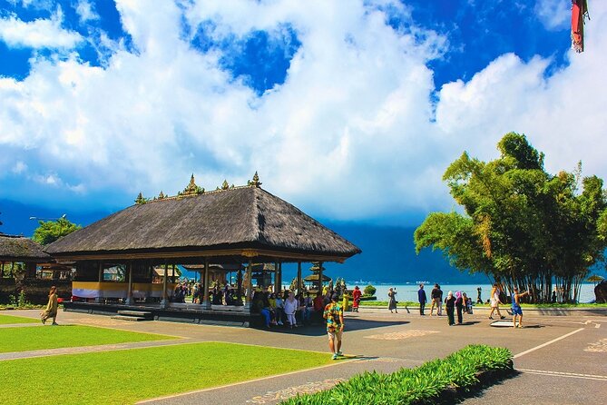 Bedugul and Singaraja Tour - Lovina and lunch beside the black-sand beach