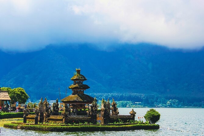 Bedugul and Singaraja Tour - Gitgit Waterfall and the rainforest path