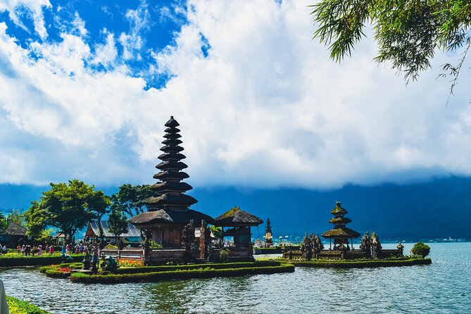 Bedugul and Singaraja Tour - Mount Batukaru and the twin lakes near Munduk