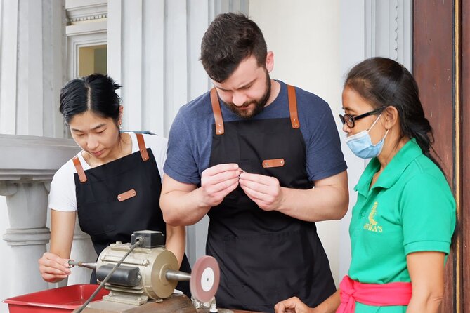 Beginner Class Becomes Silversmith With Bali Silver Material - Why a silver class makes a better souvenir