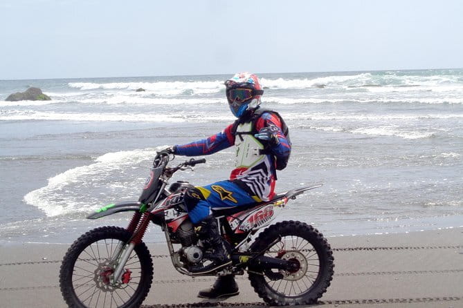 BEGINNER RIDE - Learn to ride and enjoy the sandy beach - Value at about $50