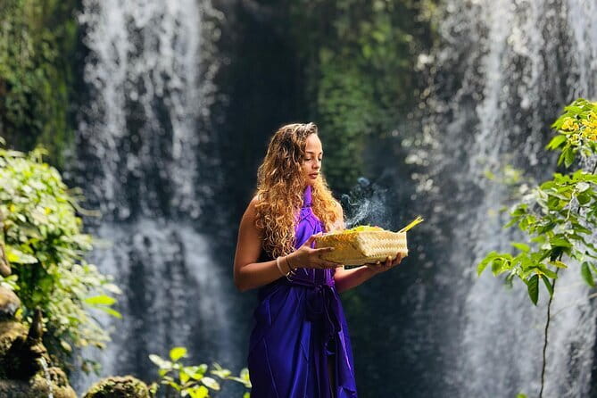 Beji Griya Waterfall Bali Spritual Holy Bath Experience - Arriving from Ubud or Sanur