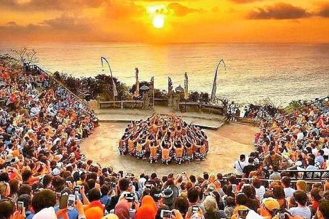 Best Bali Beaches - Uluwatu Temple - FREE Wi-Fi - Melasti Ungasan below the cliffs