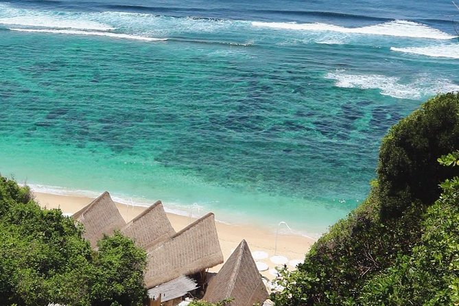 Best Bali Beaches - Uluwatu Temple - FREE Wi-Fi - Uluwatu Temple and the 6 p.m. kecak dance
