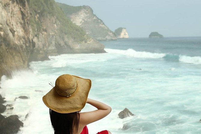 Best Bali Beaches - Uluwatu Temple - FREE Wi-Fi - What the private driver adds