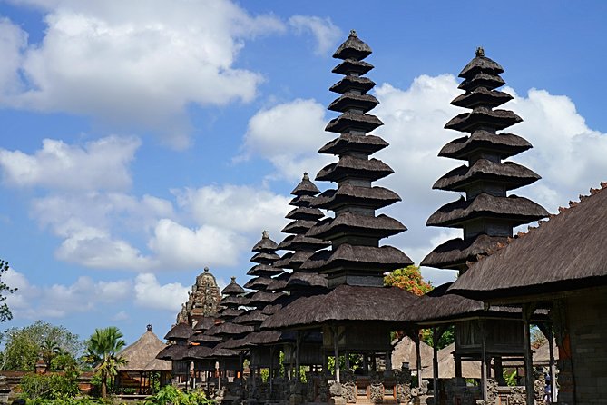 Best Bali Package Tour: 4 Days with Airport or Hotel Transfer - Day 3: Bedugul temples, twin lakes, Jatiluwih, and Tanah Lot