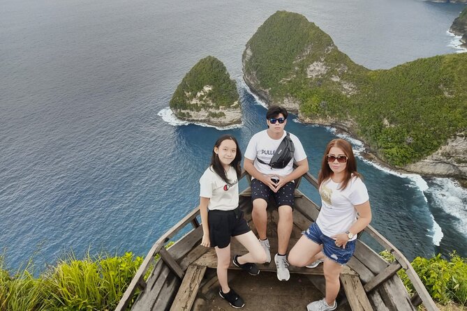 Best Iconic West and East Nusa Penida Island Tour - All Inclusive - Indonesian lunch at Warung The Sorent