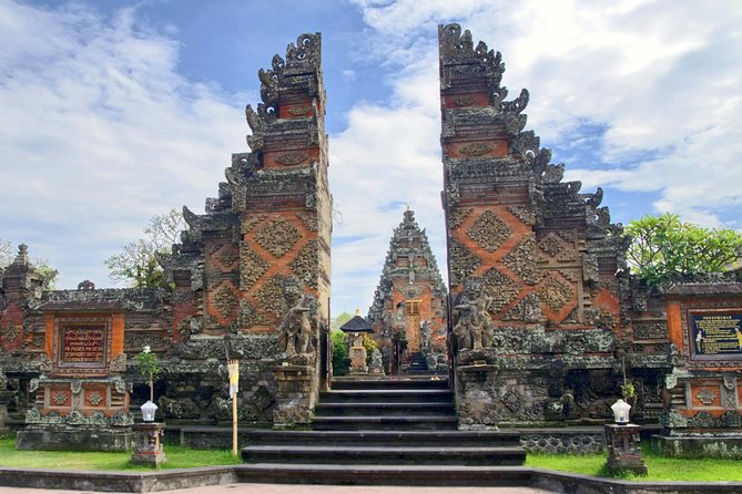 Best of Authentic Balinese Tour - Tegenungan Waterfall, beauty with a safety footnote