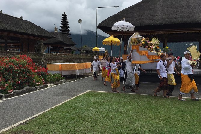 Best of Bali Water Temple and UNISCO Rice Terrace Trek - Jatiluwih rice terraces and a two-hour pause
