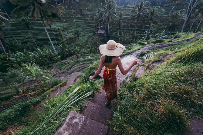 Best of Bali Waterfalls: Tibumana, Tukad Cepung and Tegenungan - Tegenungan: the biggest waterfall and the busiest stop