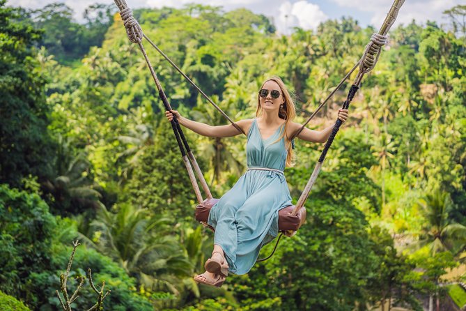 Best of Ubud Full-Day Tour with Jungle Swing - Seeing the holy springs at Tirta Empul