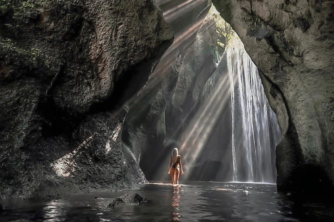 Best Of Ubud : One Day Hidden Waterfall Tour with Tempel - Batuan Temple: a compact introduction to Balinese worship