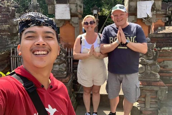 Best of Ubud Private Day Tour with All Inclusive - Two hours among macaques at Monkey Forest