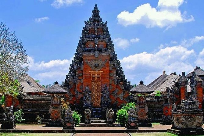 Best of Ubud Private Day Tour with All Inclusive - Batuan Temple and Bali’s Hindu architecture