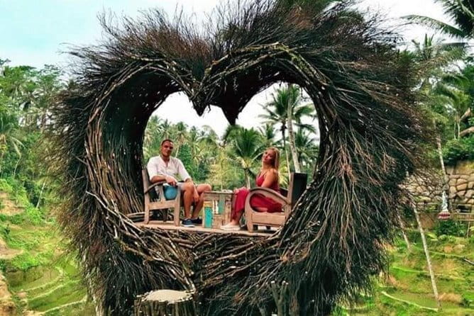 Best Of Ubud Rafting And Swing All Inclusive - Happy Swing Bali and the one-hour photo stop