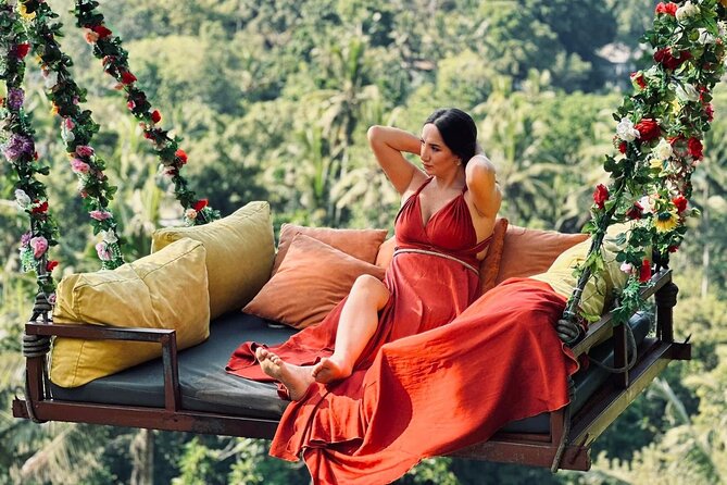 Best of Ubud Tour with Jungle Swing Private and All Inclusive - Tegenungan Waterfall gives you a dramatic first stop