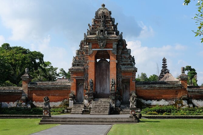 Best of Ubud with Jungle Swing Experience - Ubud Palace and Sacred Monkey Forest