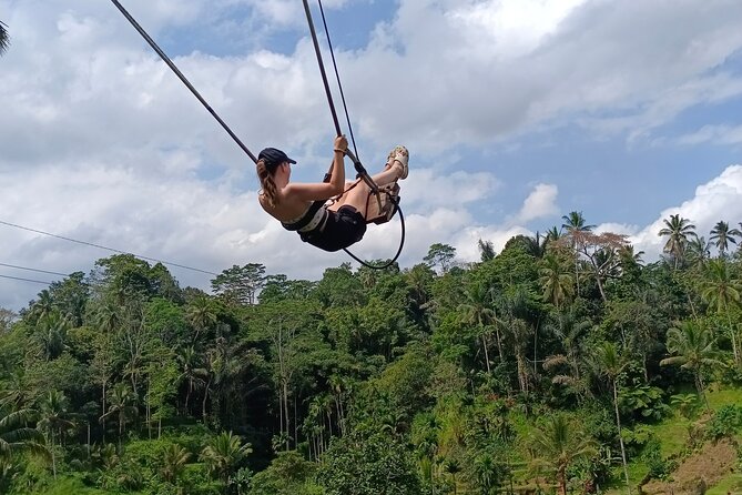 Best Ubud Tours -All inclusive with private driver - Ubud Art Market and the town’s cultural center