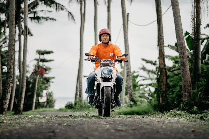 Canggu Motorbike Lessons - The theory session before you move
