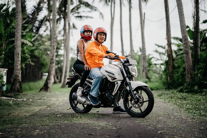 Canggu Motorbike Lessons - Starting at the quiet village meeting point