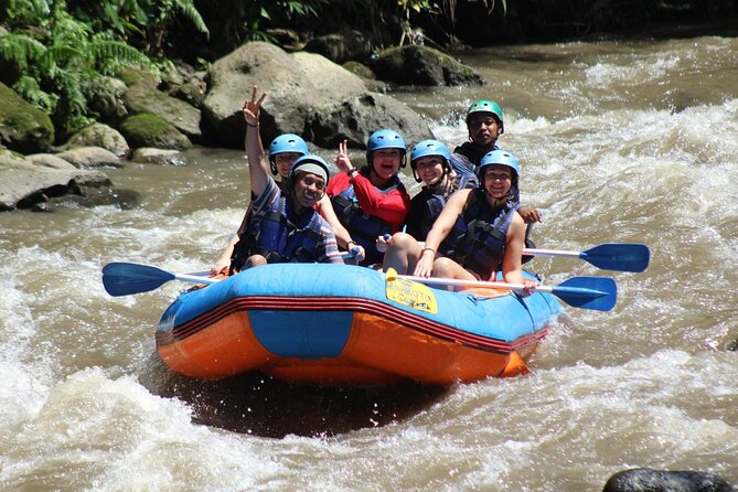 Combo Bali ATV Ride with Ayung River Rafting All Inclusive - Cooling off on the Ayung River
