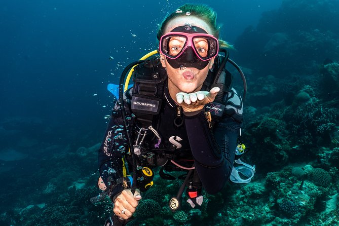 Day Trip certified divers - 3 Dives in Tulamben (pick-up & drop-off included) - Session one: exploring the USS Liberty