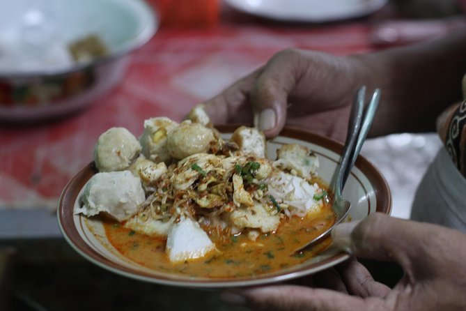 Denpasar City Food Tour (Day Tour) - The oldest traditional cake shop on the route