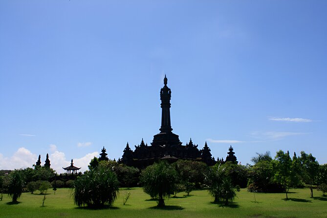 Denpasar City Half Day Tour Packages - Badung Market for a look at daily Denpasar