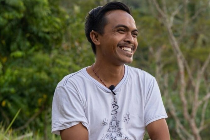 Discover Balinese fortune telling with convenient on-call service - Palmistry for a private look at your own path