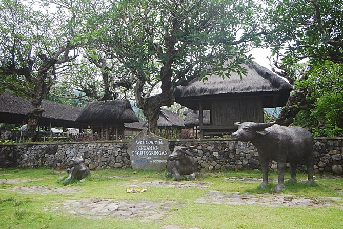 East Bali and Lempuyang Temple Tour - Lempuyang Temple and the famous mountain frame