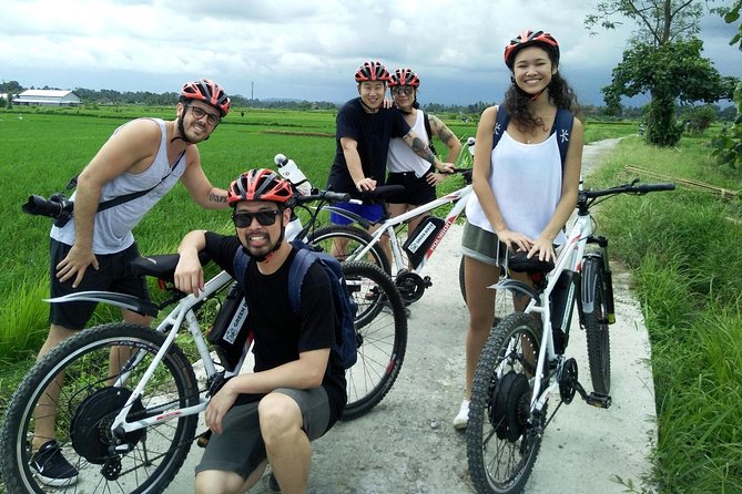 Electric bicycle tour in Jatiluwih UNESCO site - Lunch gives the half-day a local finish