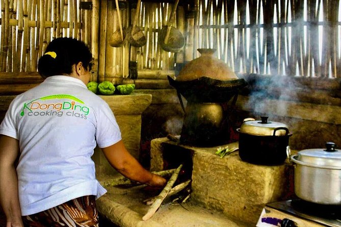 Exclusive Authentic Balinese Cooking Class at Family home - Five dishes, from savory vegetables to sweet pancakes
