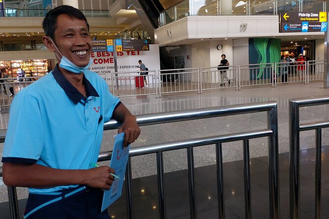 Exclusive Bali Airport Arrival to Hotel Transfer - Riding in a private, air-conditioned vehicle