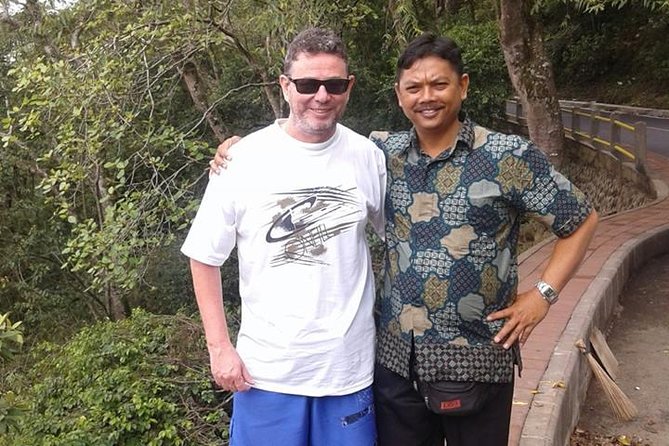 Experts Bali Driver : Best Bali Private Driver for Tour in Bali - Temples, coffee, batik, and shopping stops