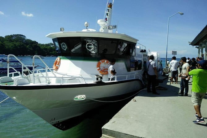 Fastboat to Gili Trawangan or Gili Air - The fast boat crossing, usually about 1.5 hours