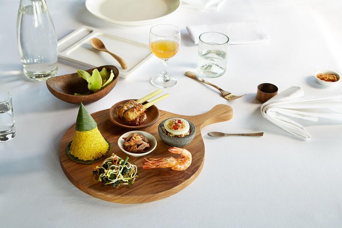 Forest Dining at Tree Deck overlooking lush valley of Ubud - A six-course meal with four menu choices